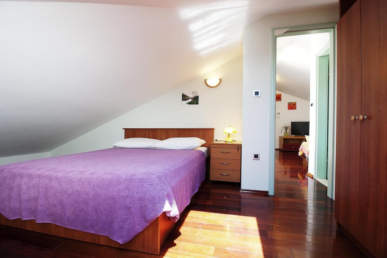 Luxury Apartments Elizabeth Podstrana Esterno foto
