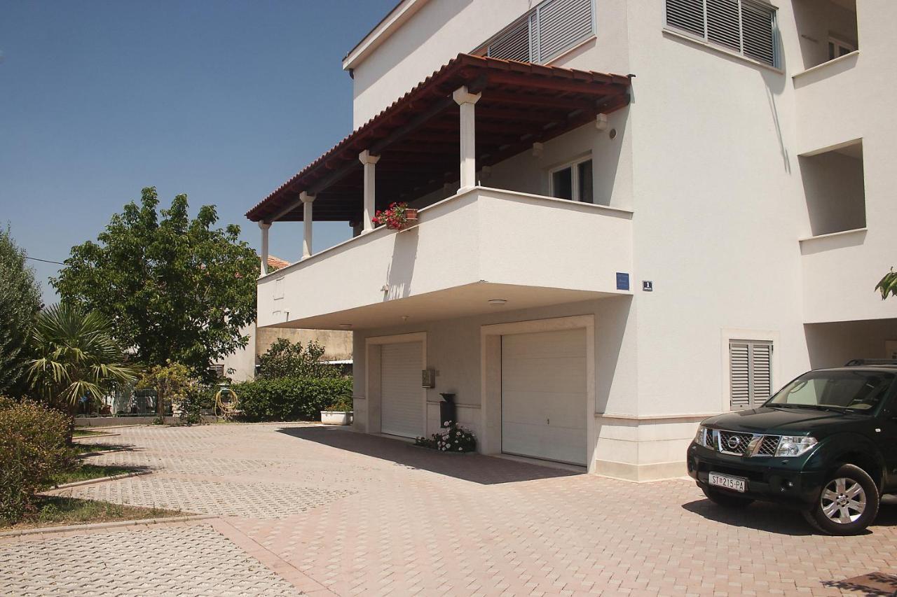 Luxury Apartments Elizabeth Podstrana Esterno foto