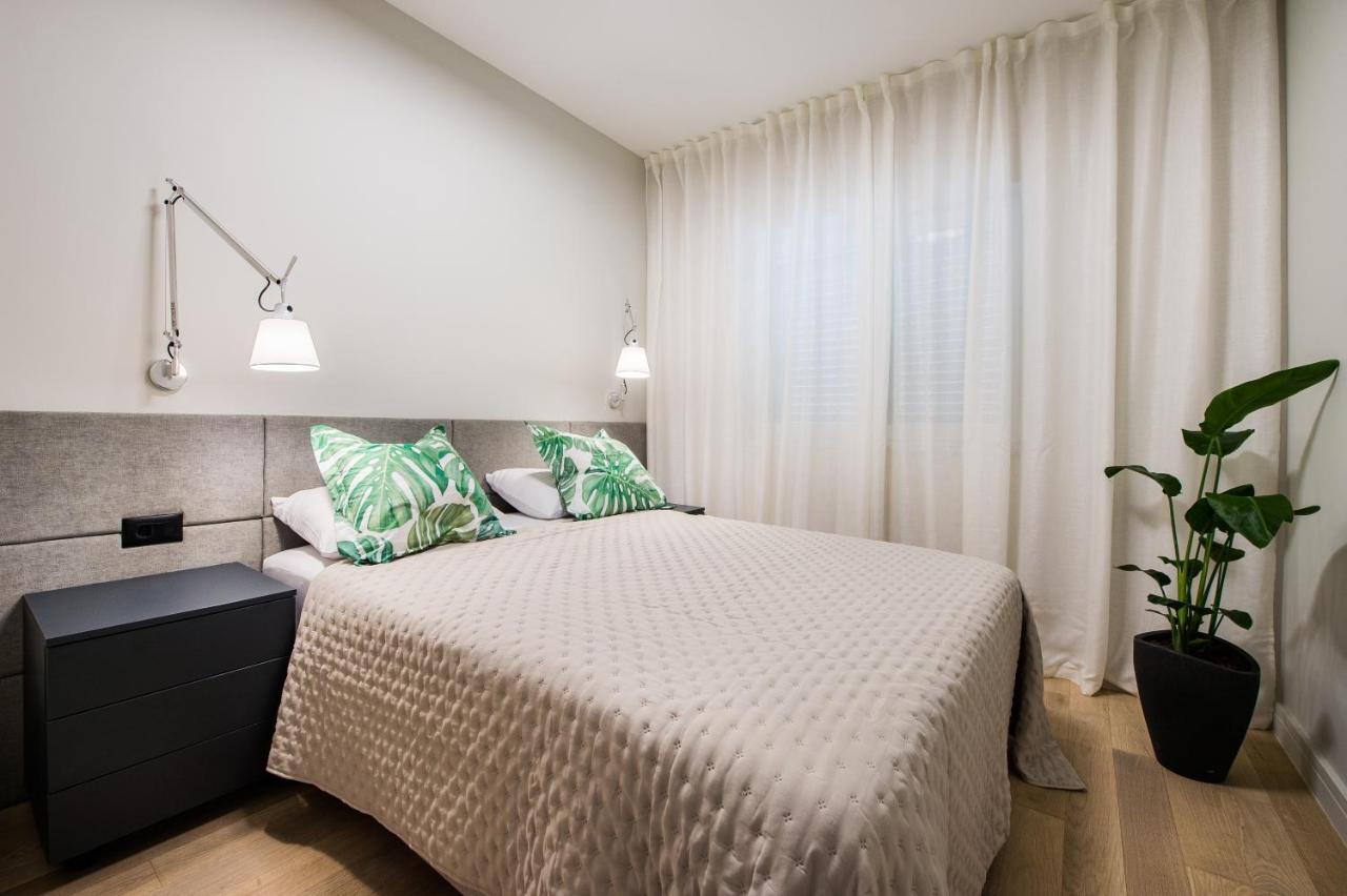 Luxury Apartments Elizabeth Podstrana Esterno foto