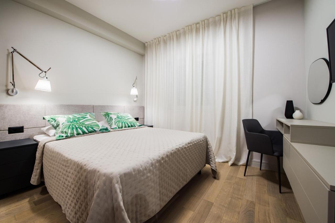 Luxury Apartments Elizabeth Podstrana Esterno foto