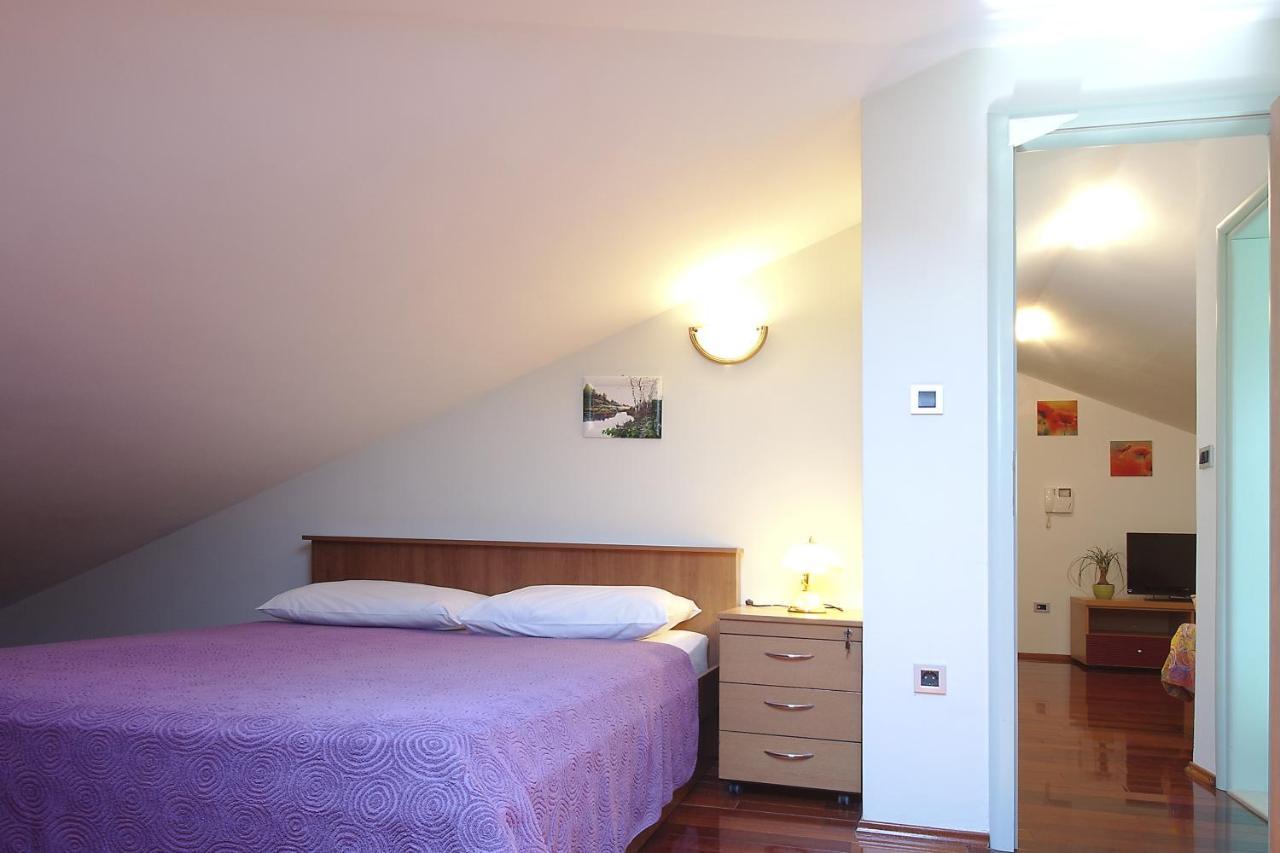 Luxury Apartments Elizabeth Podstrana Esterno foto